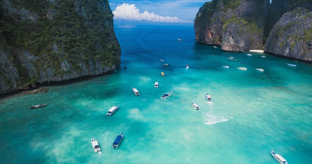 By Ferry to koh samui