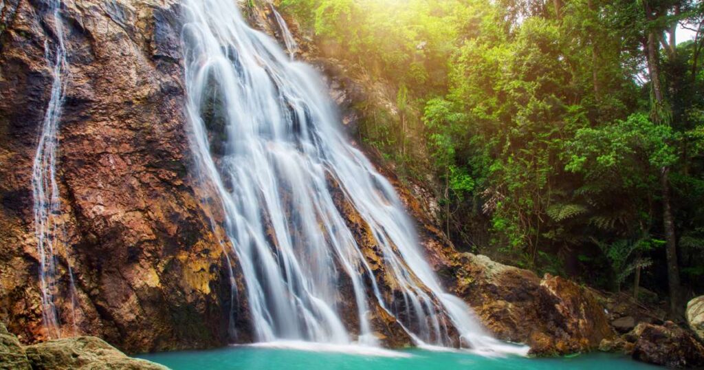 Na Muang Waterfall koh samui